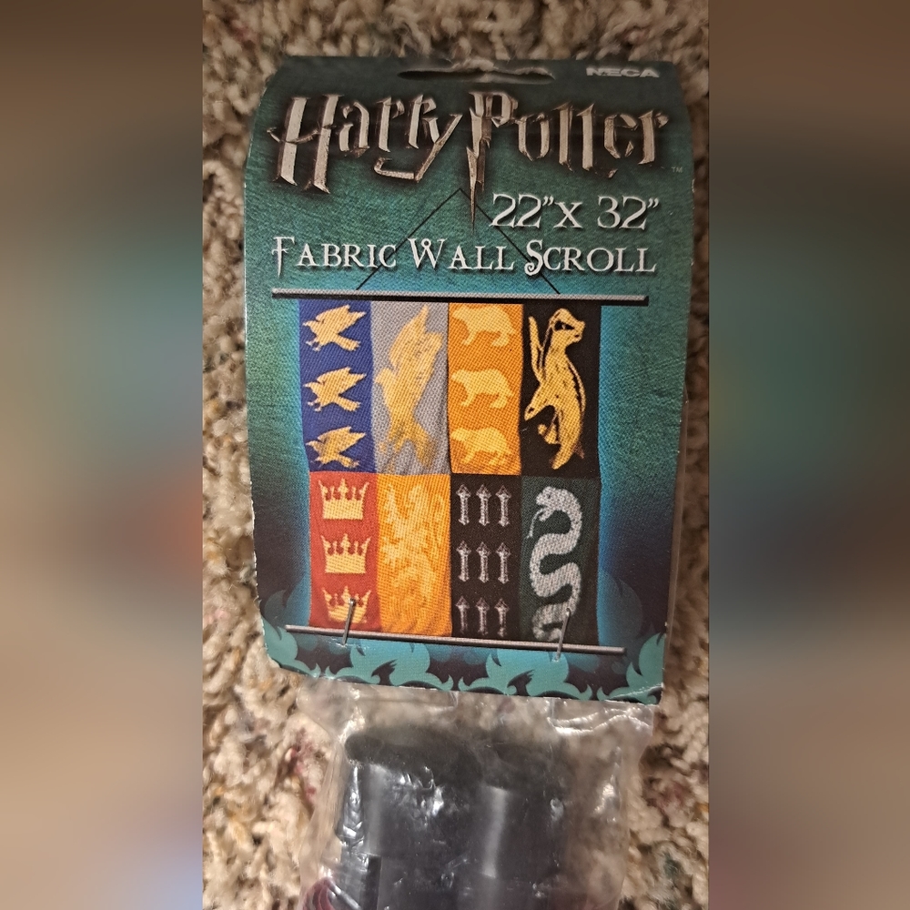 Harry Potter Hogwarts Fabric Wall Scroll